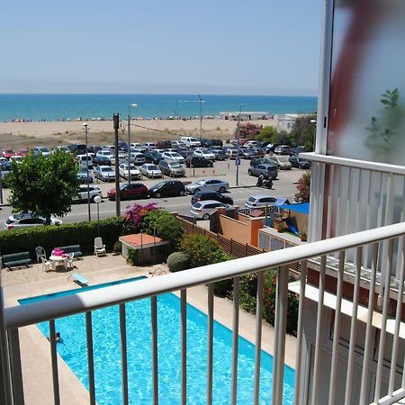 Apartamento Maraka Playa Castelldefels Eksteriør billede
