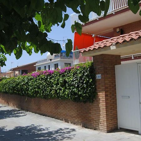Apartamento Maraka Playa Castelldefels Eksteriør billede