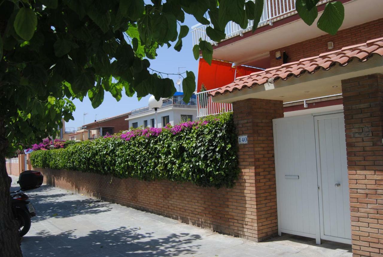 Apartamento Maraka Playa Castelldefels Eksteriør billede